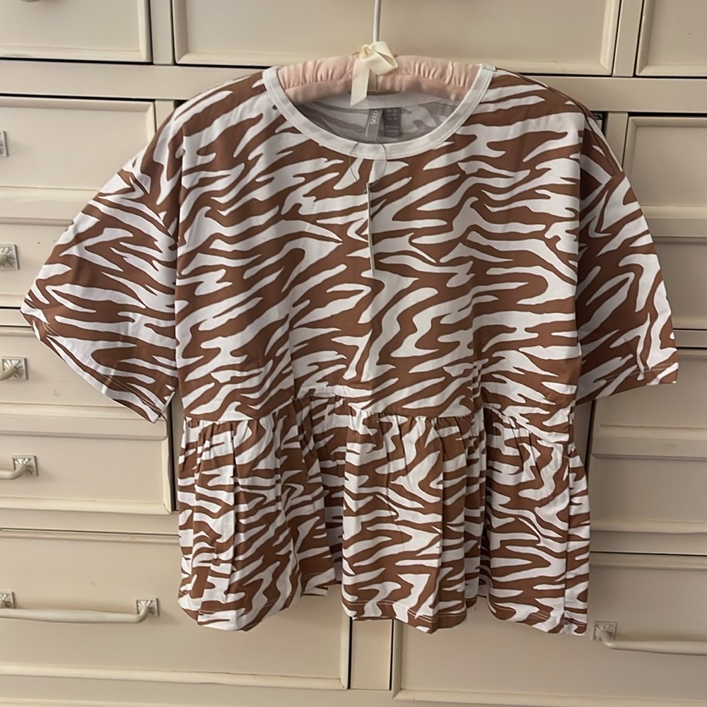 NWT asos animal print with peplum bottom size 8